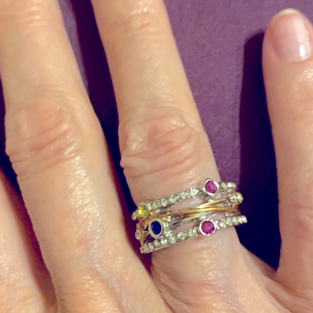 Size 7 Crisscross Band Ring